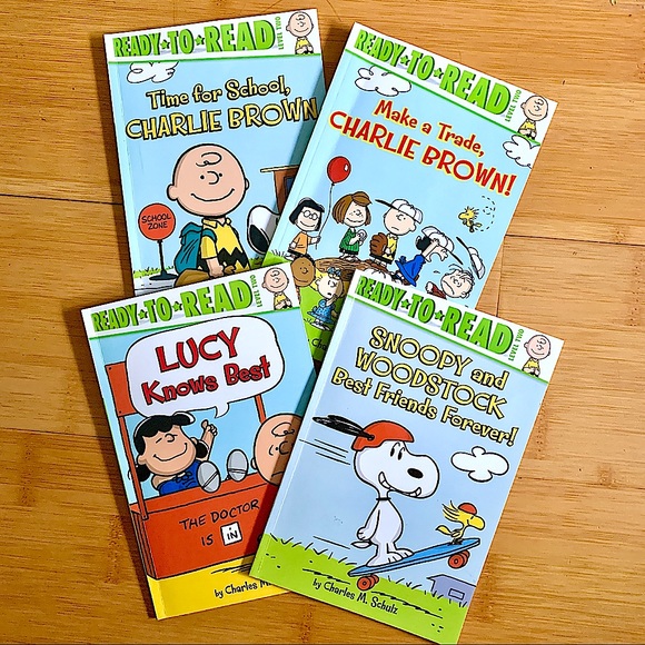 Peanuts Other New Set Of 4 Snoopy Peanuts Childrens Kids Reading